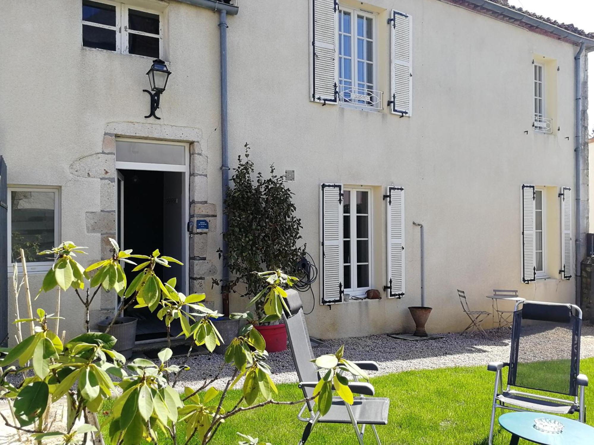 Le Gite Du Fou Logement 8 Pers 13Mn Puy Du Fou Saint-Amand-sur-Sevre Εξωτερικό φωτογραφία